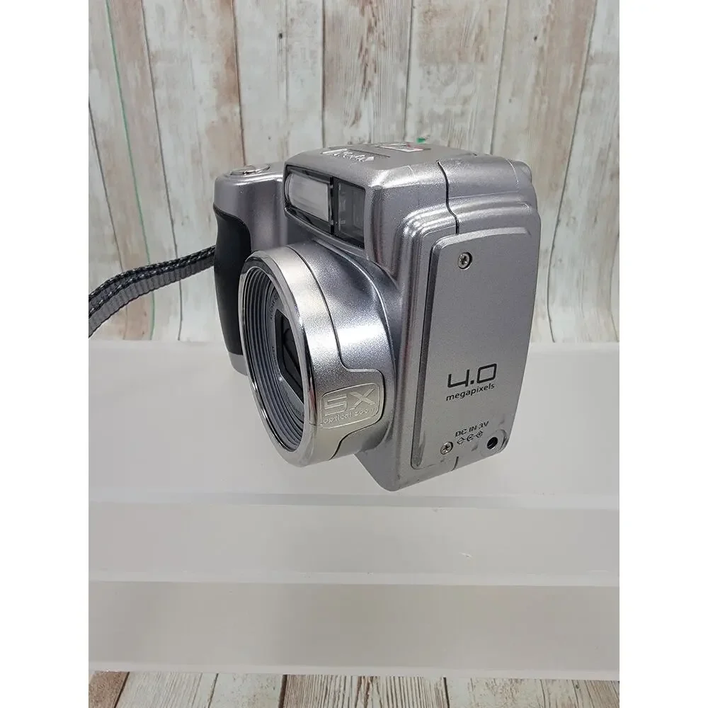 Kodak EasyShare Z700 Point & Shoot Compact Digital CCD P&S Camera Tested & Works